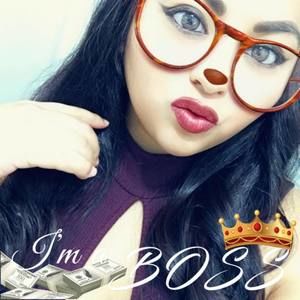 Meet your Posher, Daniela